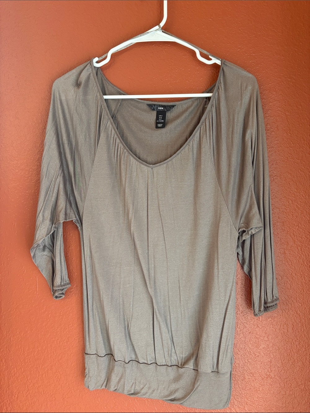 H&M Taupe Dolman Sleeve Scoop Neck Top